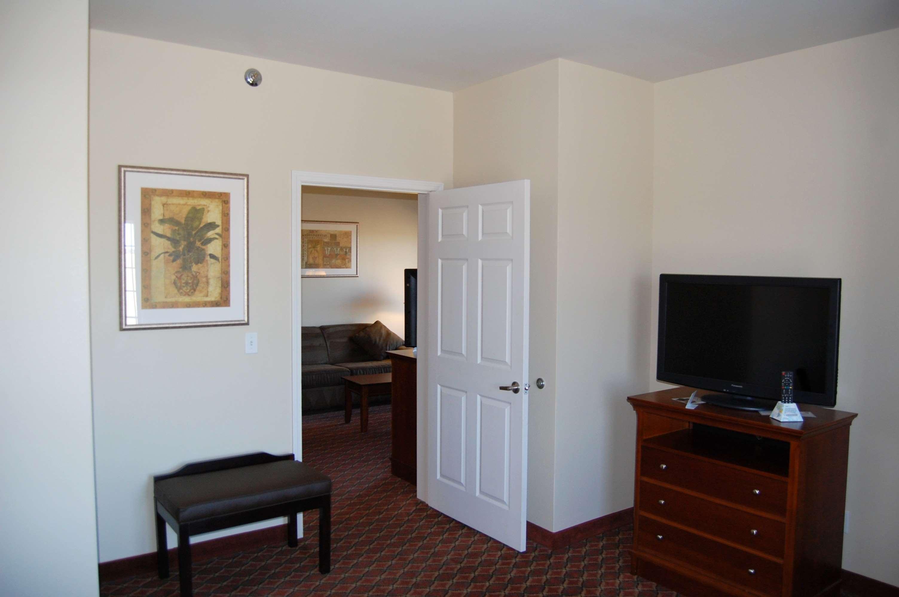 Best Western Plus Midamerica Hotel Mascoutah Экстерьер фото