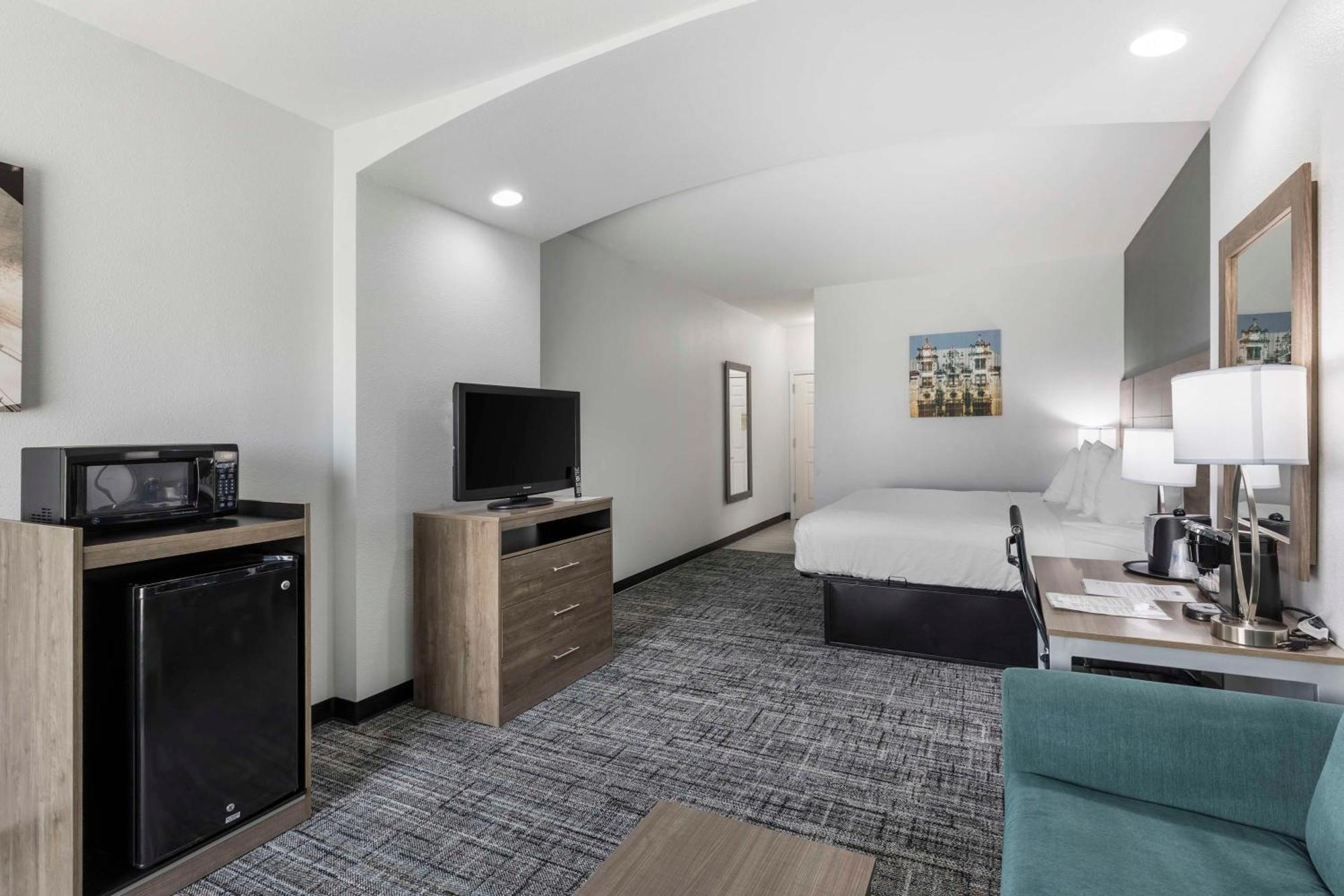 Best Western Plus Midamerica Hotel Mascoutah Экстерьер фото
