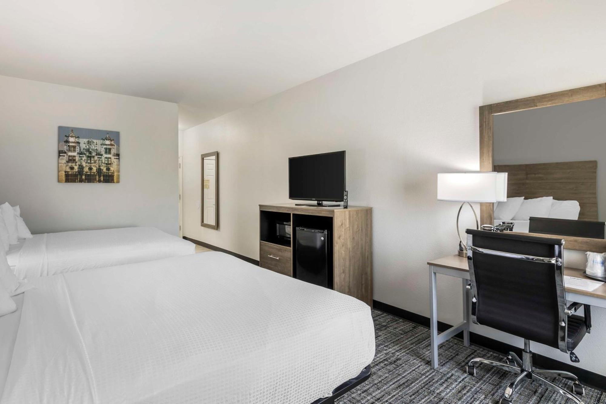 Best Western Plus Midamerica Hotel Mascoutah Экстерьер фото