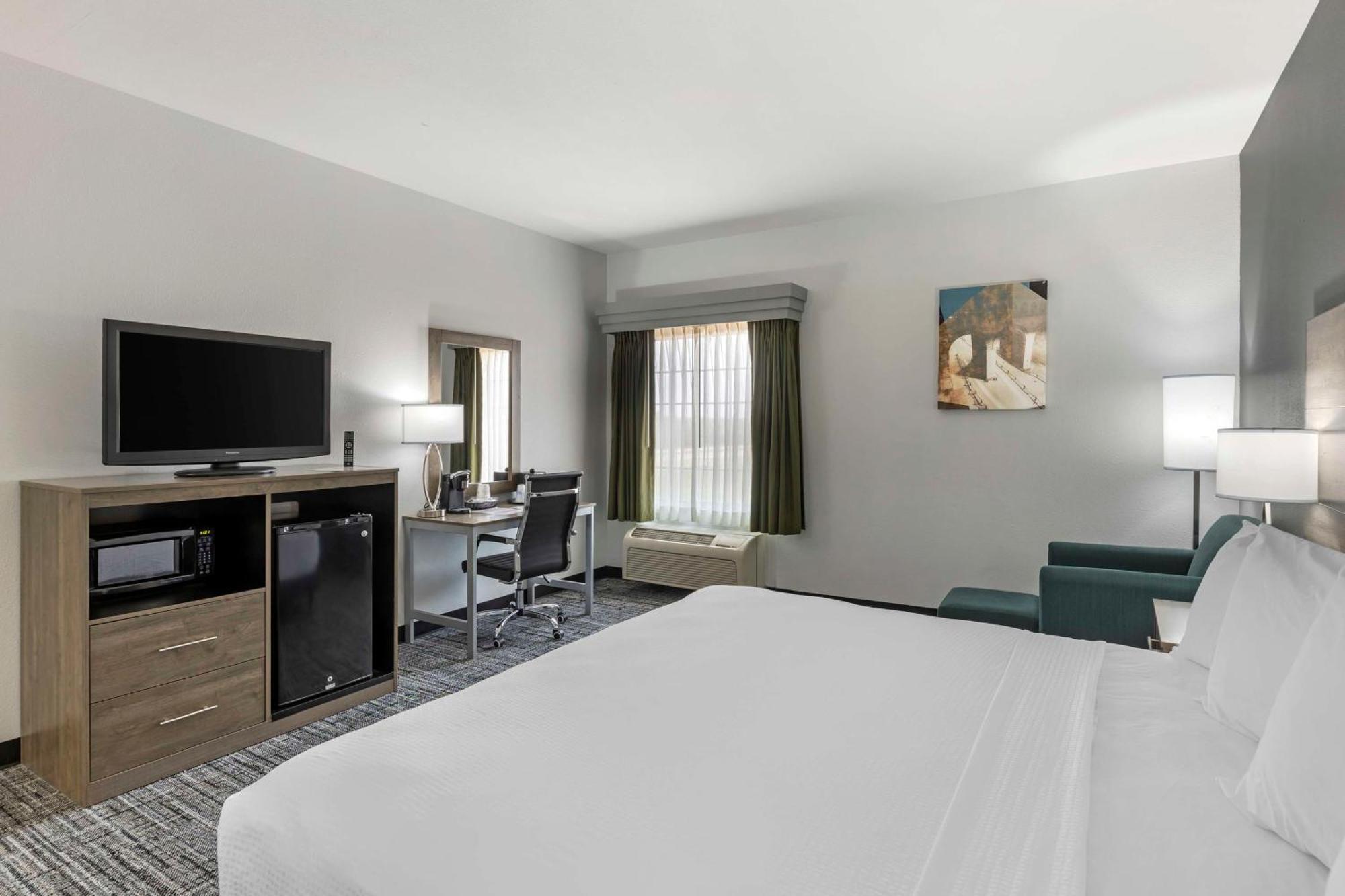 Best Western Plus Midamerica Hotel Mascoutah Экстерьер фото